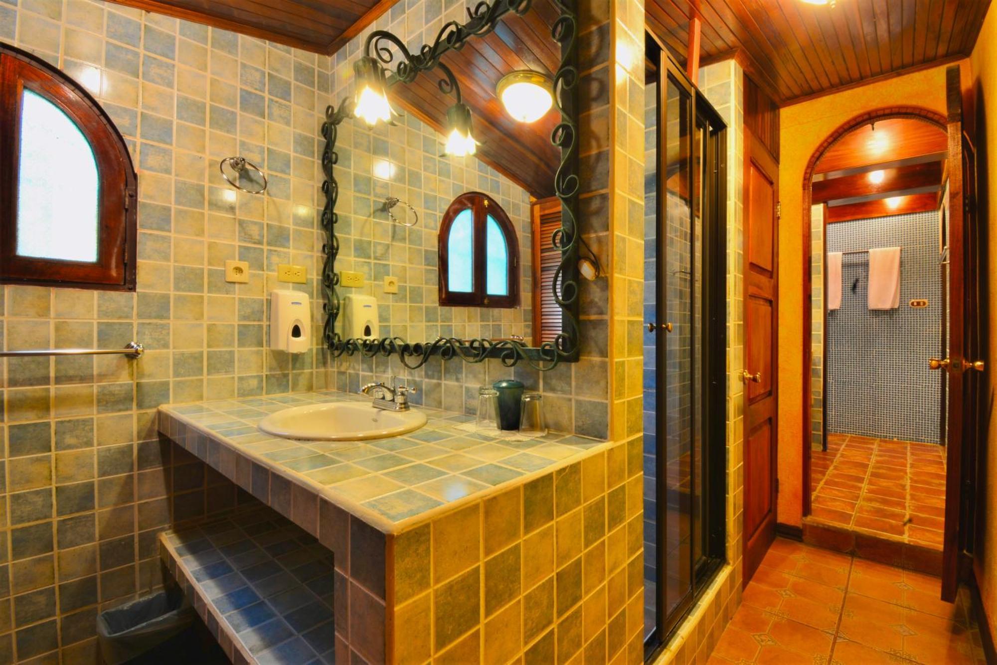 Hotel La Mansion Arenal 4*